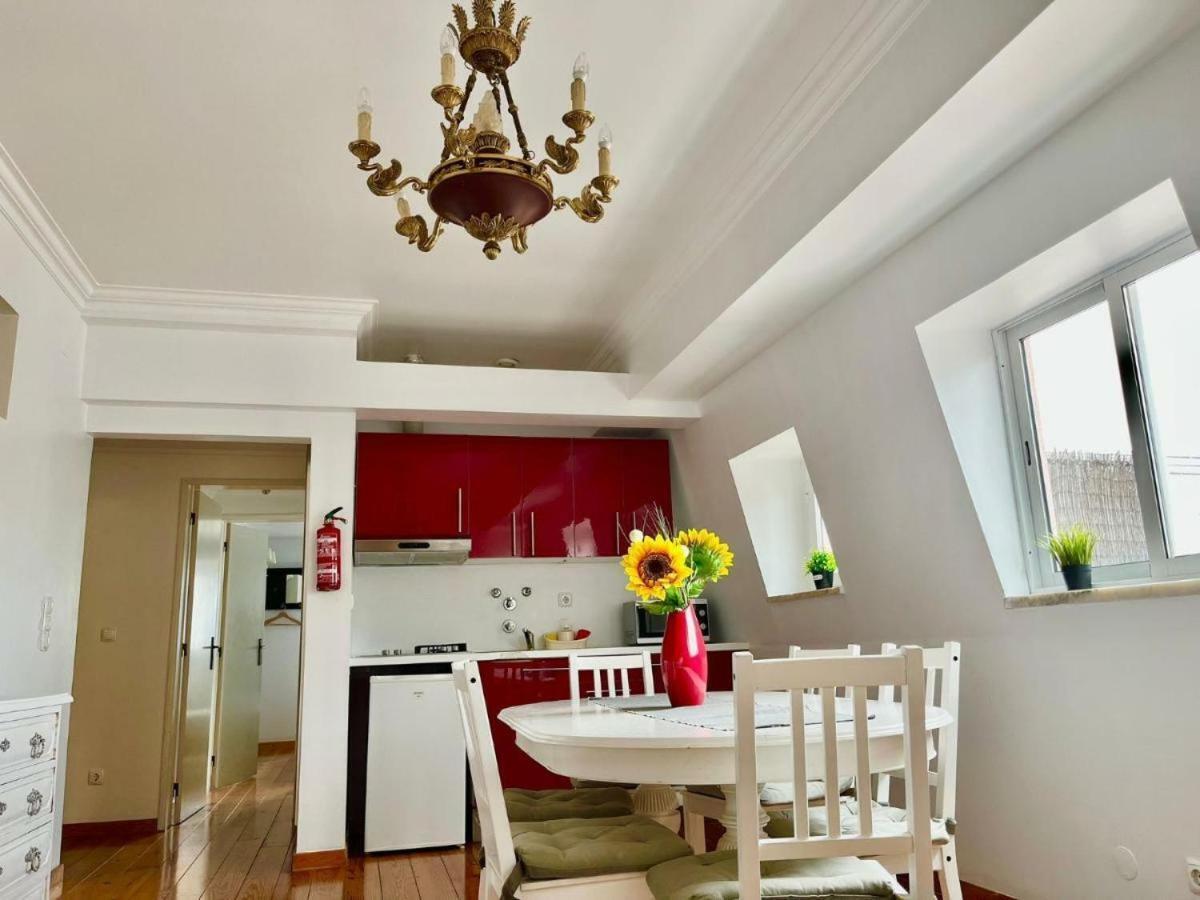 Open Trace 2 Bedroom Located Centeral Lissabon