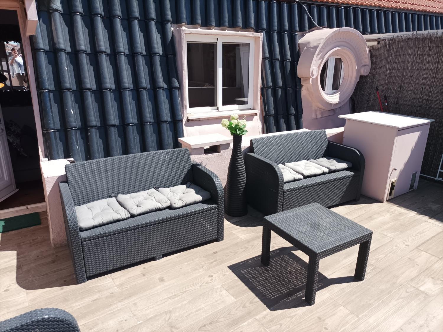Open Trace 2 Bedroom Located Centeral Lissabon